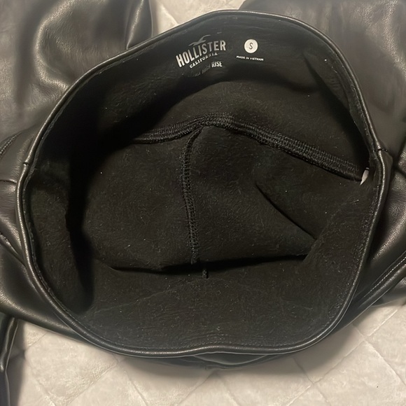 Hollister faux leather women’s leggings. Ultra high rise. - Picture 6 of 6